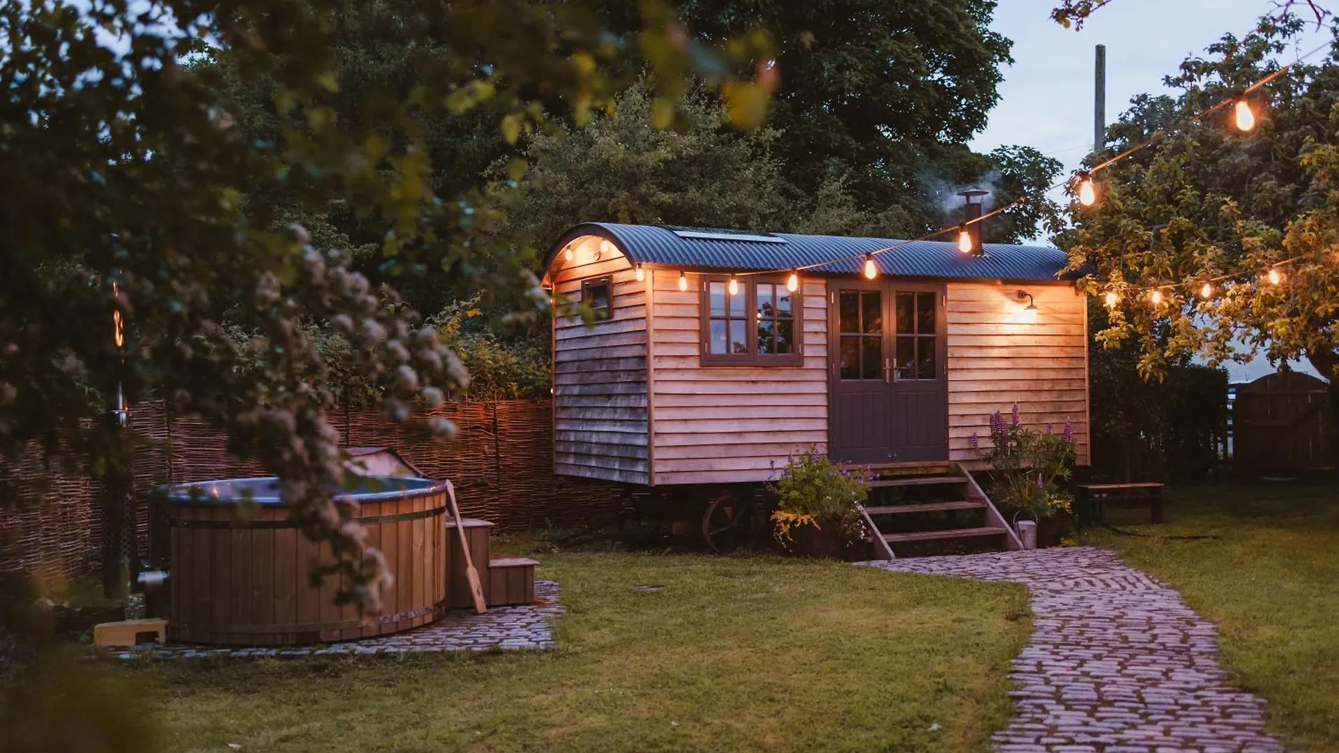 The Starlight Hideaway Hotel Kingston upon Hull